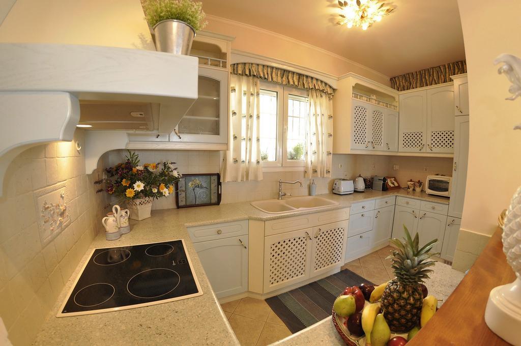 Villa Romantica Perama  Rom bilde