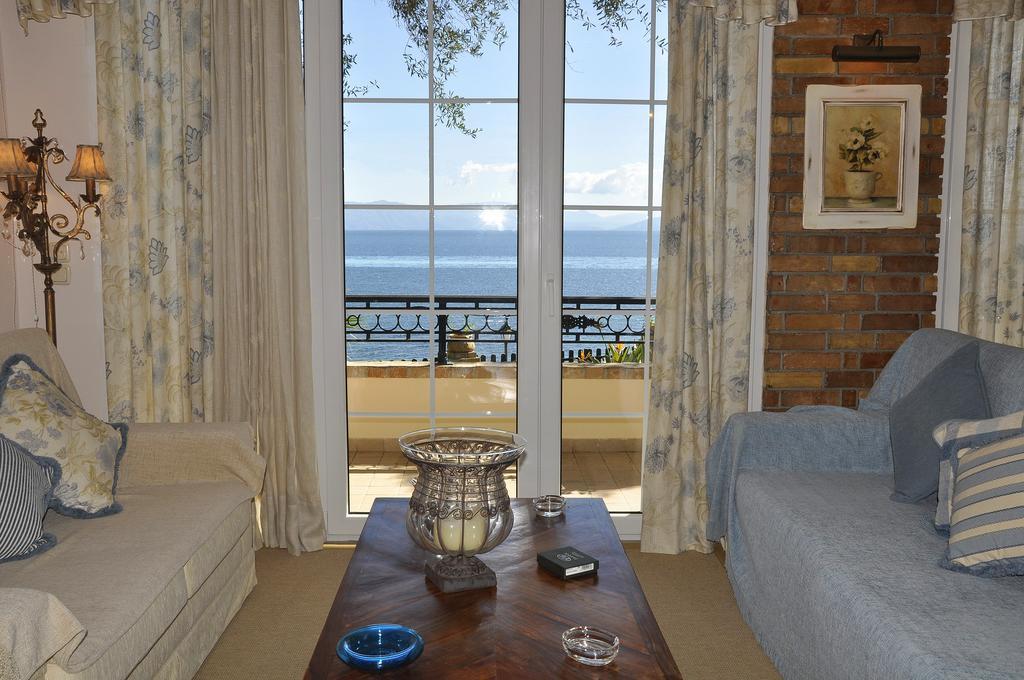 Villa Romantica Perama  Rom bilde