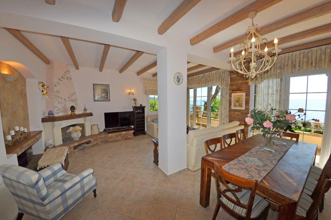 Villa Romantica Perama  Eksteriør bilde