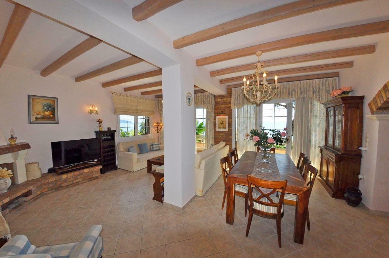 Villa Romantica Perama  Eksteriør bilde